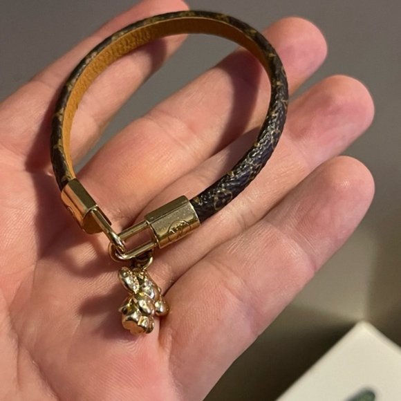 Women’s Louis Vuitton Bracelet 19 - Picture 9 of 9